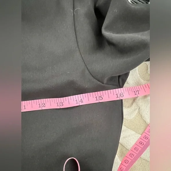 HALE BOB Selena crepe knit dress in Medium
Style 7YUF6461. NWT - Picture 7 of 16